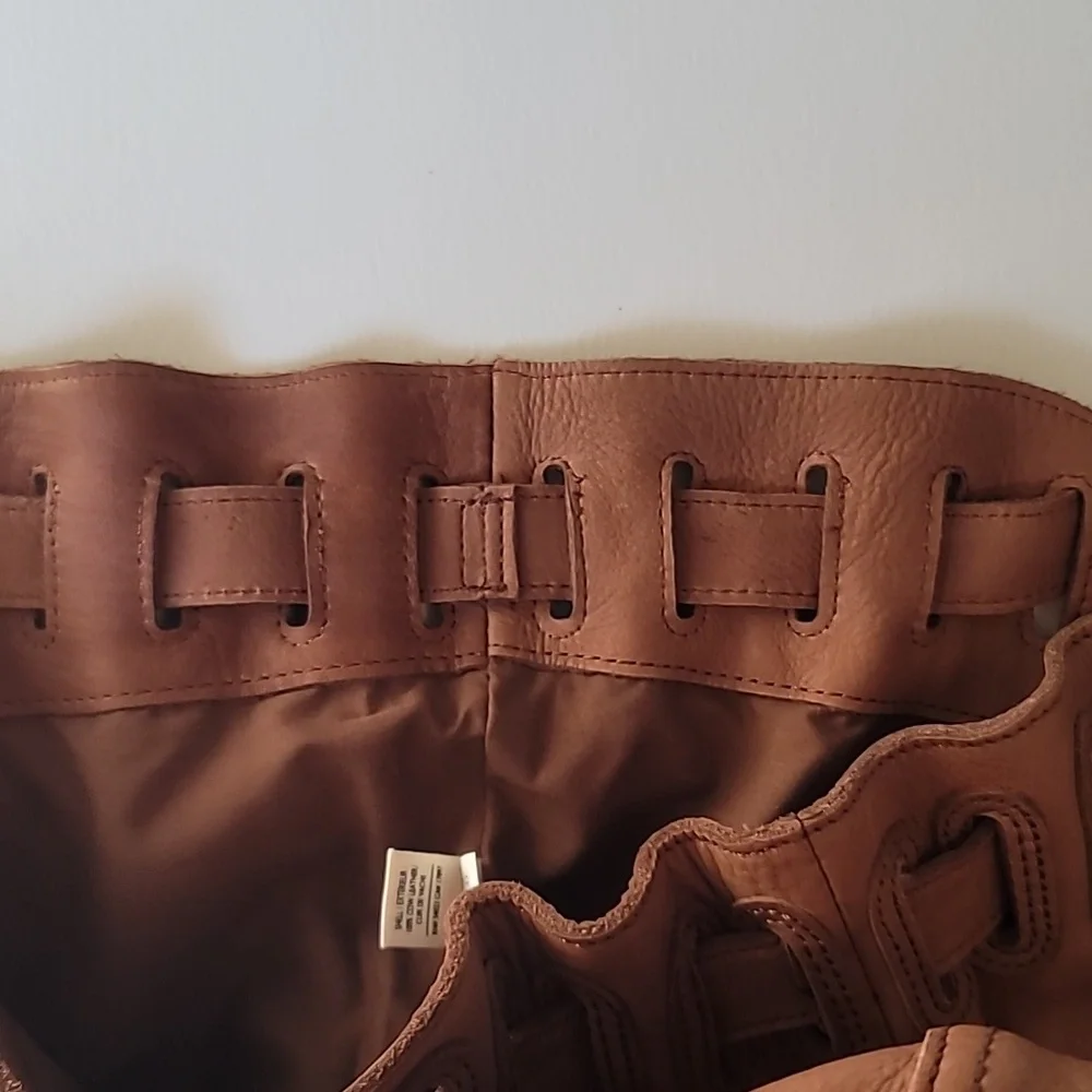 NWOT Old Navy Brown Leather Tote Bag - Picture 9 of 12